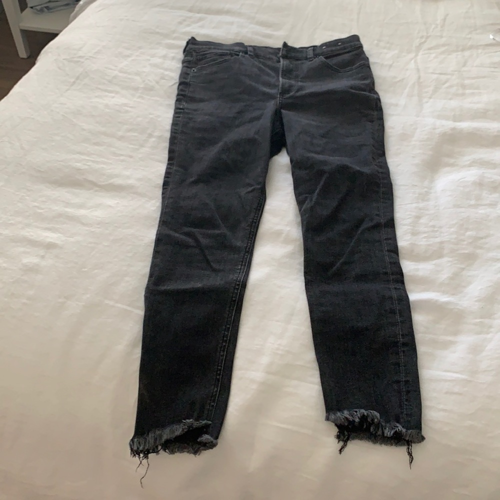 High rise black express jeans. Size 4 petite